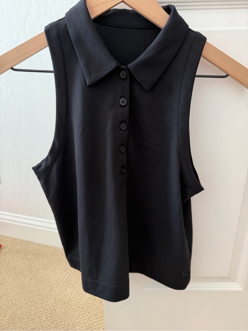 Vuori Women Sleeveless Black Polo Tank Top Small